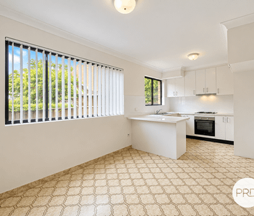 Freshly Renovated 3-Bedroom Townhouse - Ready to Move In - Photo 4