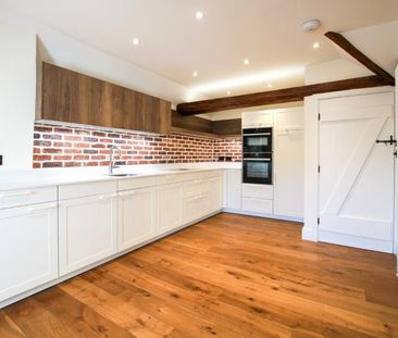 A fantastic opportunity has arisen to rent this sophisticated three... - Photo 4