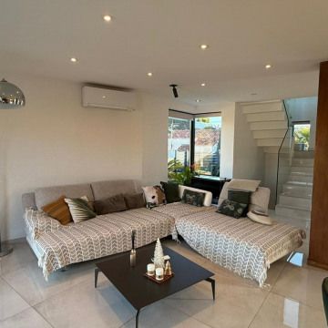 Maison • Saint Loup-Fardeloup - Photo 1