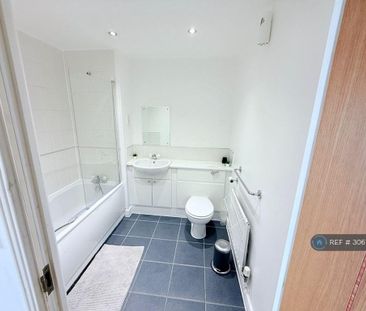 2 bedroom flat to rent - Photo 6