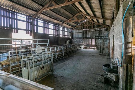 Home Farm and Traditional Farmhouse at Halton East. - Photo 3