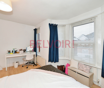 5 bedroom semi-detached house to rent - Photo 3