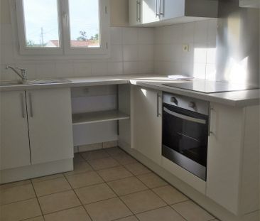 Location Appartement 3 pièces 60m² DOMPIERRE SUR MER 17139 - Photo 2