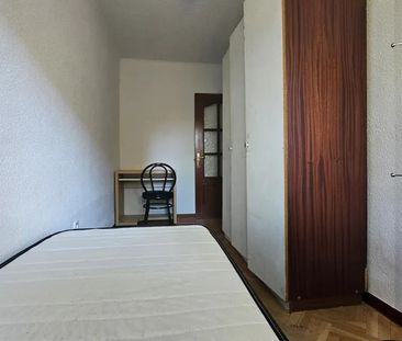 Calle de Nuestra Señora del Villar, Madrid, Community of Madrid 28017 - Photo 1