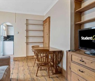 Bedford Park, Plymouth, PL4 - Photo 2