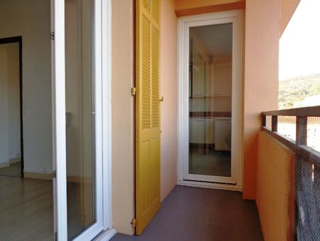 Location Appartement 2 pièces 37m² DRAGUIGNAN 83300 - Photo 5