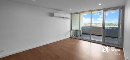 Penthouse Living - Photo 3