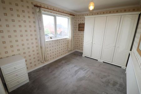 3 bedroom semi-detached house to rent - Photo 4