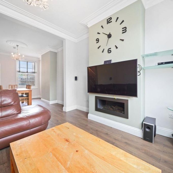 5 bedroom terraced house to rent - Photo 1