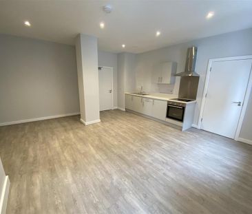 Studio to rent - Photo 6