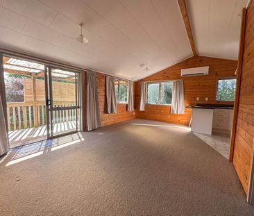 Two Bedroom Property - Photo 5