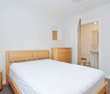 24 Maldon Court, Belfast, BT12 6GY - Photo 6