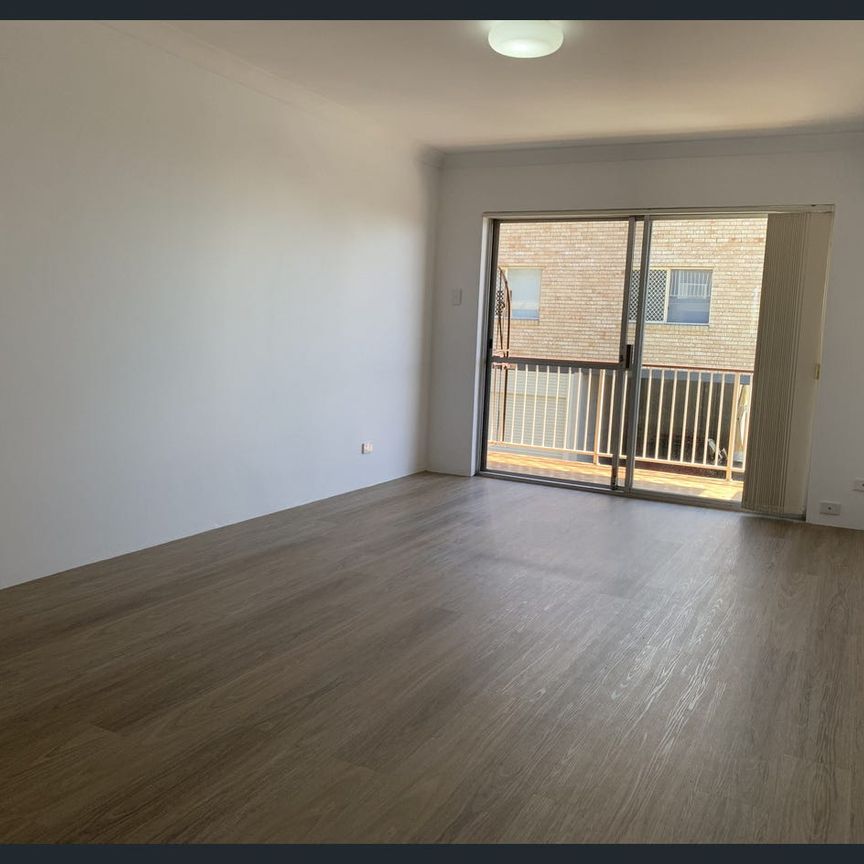 Convenient Living in the Heart of Annerley - Photo 1