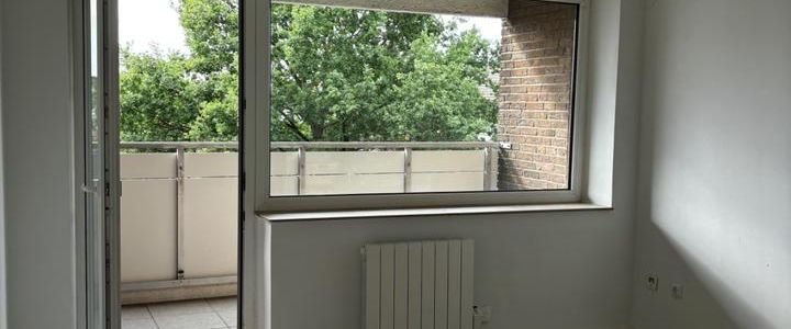 Helle, gut geschnittene 3 Zimmerwohnung füßläufig zum Bahnhof - Photo 1