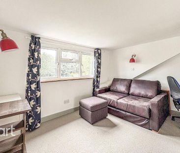 4 bedroom terraced house to rent - Photo 6