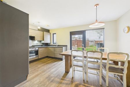 2 bedroom terraced house to rent - Photo 5