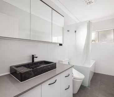 35 HILLCREST AVENUE WINSTON HILLS - Photo 5