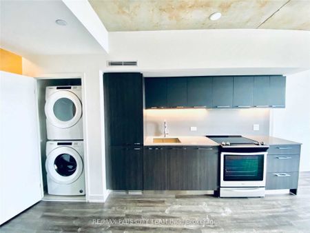 Riverside Square Lofts 15-45 #1025 - Photo 3