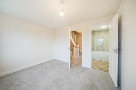 3 Bedroom House - Semi-Detached - Photo 4