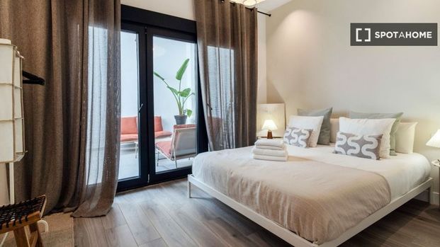 3 room luxury Flat for rent in Valencia, Spain - Photo 1