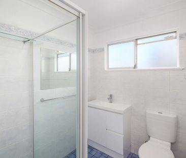 Lovely Family Home!! - Photo 3