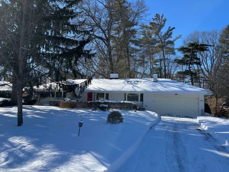 For Lease - 284 Woodland Drive, Oakville, Ontario - Photo 5