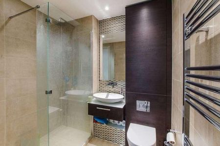 East Ferry Road, Canary Wharf, E14 - Photo 3