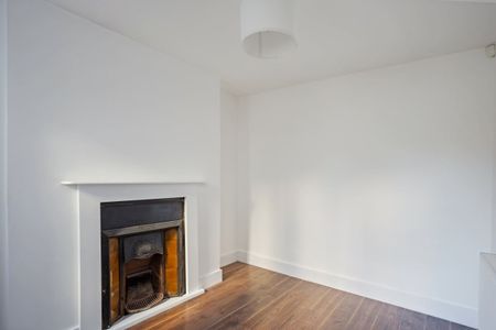 3 bedroom maisonette to rent - Photo 2