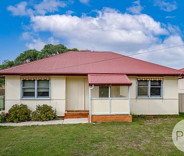 40 Gilmore Avenue, Mount Austin NSW 2650 - Photo 5