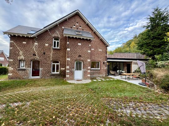 Charmante, volledig gerenoveerde woning in Sint-Joris-Weert - Photo 1