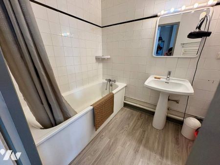 T2 Meublé centre historique - Photo 5