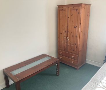 Room in a Shared House, Shaftesbury Avenue, HA2 - Photo 1