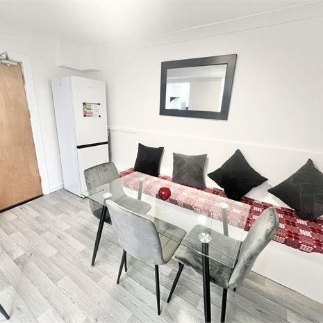 4 bedroom house share to rent - Photo 1