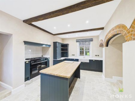 5 bedroom detached house to rent - Photo 5