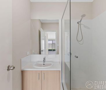 2 BED COASTAL HOME WITH GARAGE - Photo 6