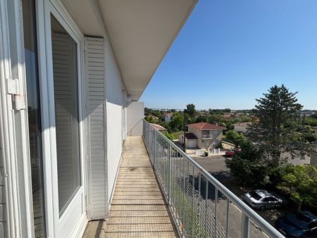 Location Appartement 3 pièces 63m² - Photo 4