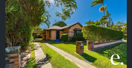 Great Family Home Centerally Located - Photo 3