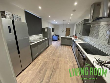 8 bedroom house share to rent - Photo 4