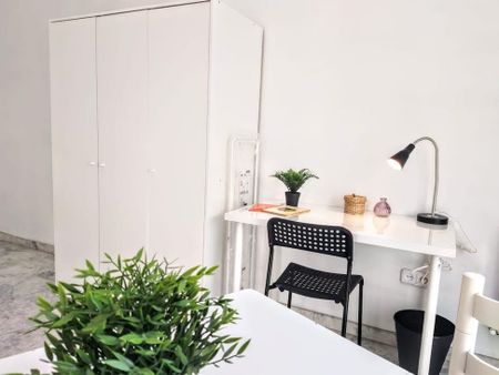 Carrer Calatrava, Valencia, Valencian Community 46001 - Photo 4