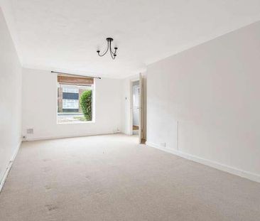 Bullbrook, Bracknell, RG12 - Photo 1