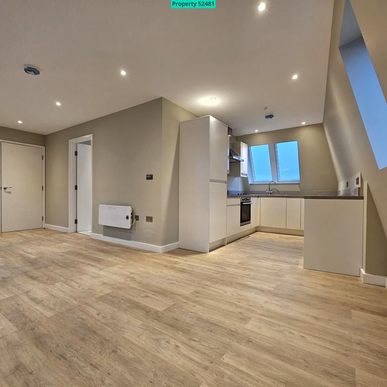 3 bedroom apartment to rent - Photo 1