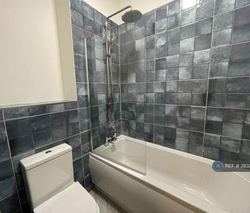 2 bedroom terraced house to rent - Photo 6