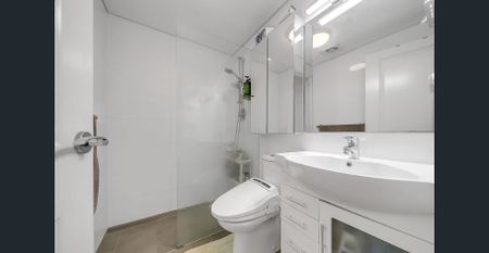 AMAZING LOCATION, CITY VIEWS, FULLY FURNISHED LARGE 3 BEDROOM 2 LEVEL 2 BATHROOM AND TOILET - Photo 4