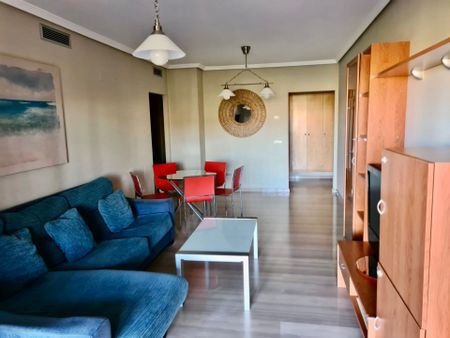 Apartamento de alquiler en Furs, Centro Urbano - Photo 4