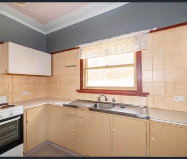 SPACIOUS ROOMS THROUGHOUT - Photo 6