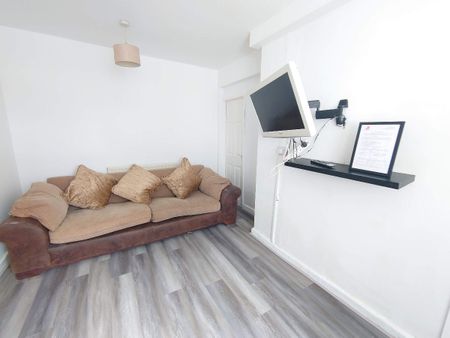 Freehold Street. - Photo 2