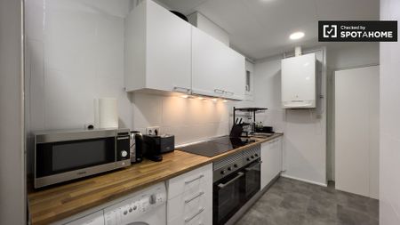 barcelona, Catalonia 08006 - Photo 5