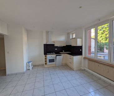 Location Appartement 1 pièce 37m² CHAMALIERES 63400 - Photo 2