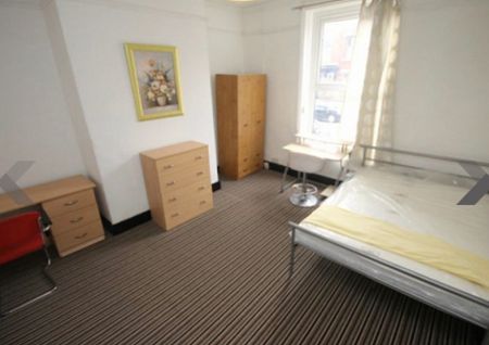 6 Bed - 50 Delph Mount, Woodhouse, Leeds - LS6 2HS - Student - Photo 3