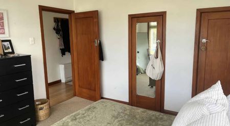 Charming family home in Welbourn - Photo 3